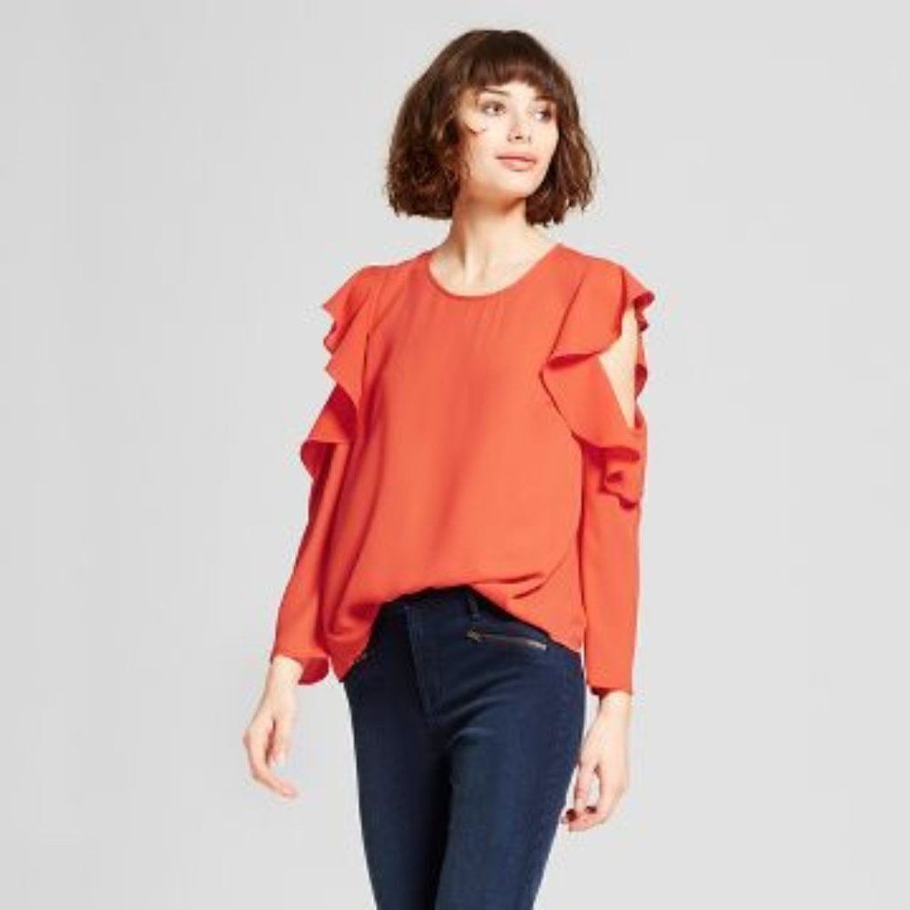 ECLAIR | Orange cold shoulder ruffle top‎